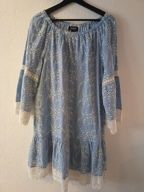 Boho Chic Karen Kane Blue Eyelet & Lace Mini Dress